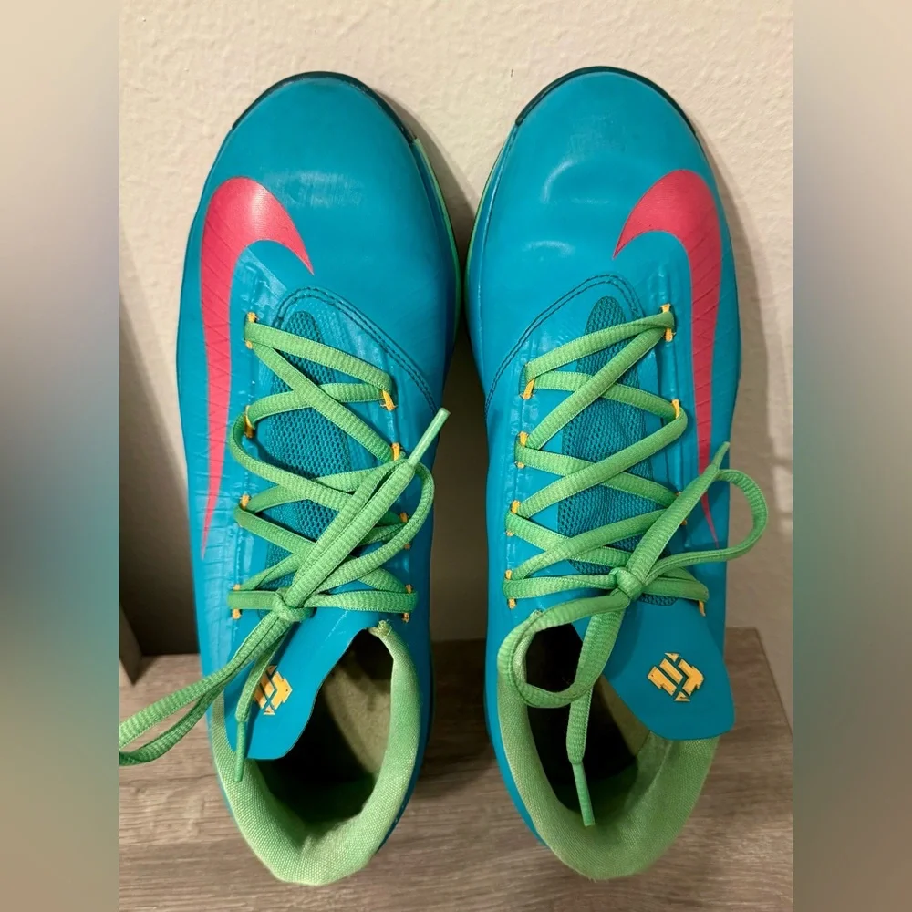 Nike KD VI 6 Hero Pack Size 7YTurbo Vivid Pink Nightshade.  Great Condition!